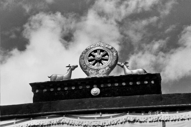 B&W-Rooftop of Jokhang Temple-2.jpg
